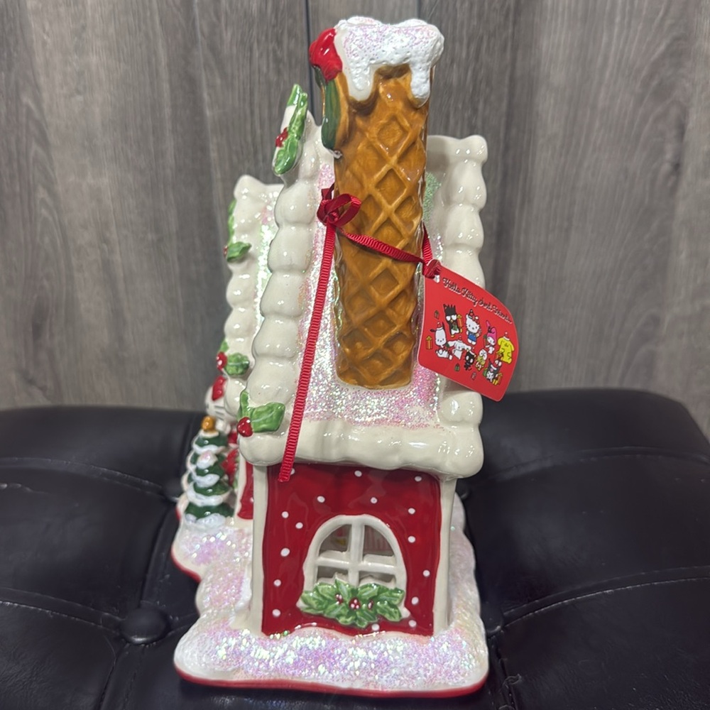 Blue Sky Clayworks Hello Kitty & Friends Red Christmas Gingerbread Candle House - Picture 7 of 14